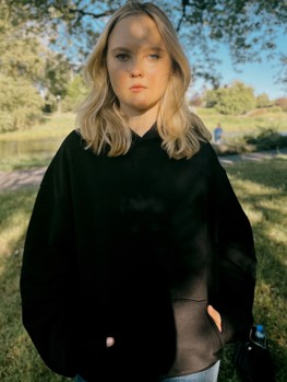 HOODIE: ALL-BLACK